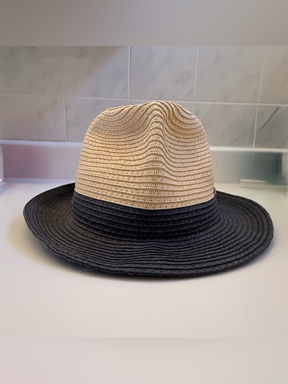 Roxy Navy and Beige Straw Sun Hat